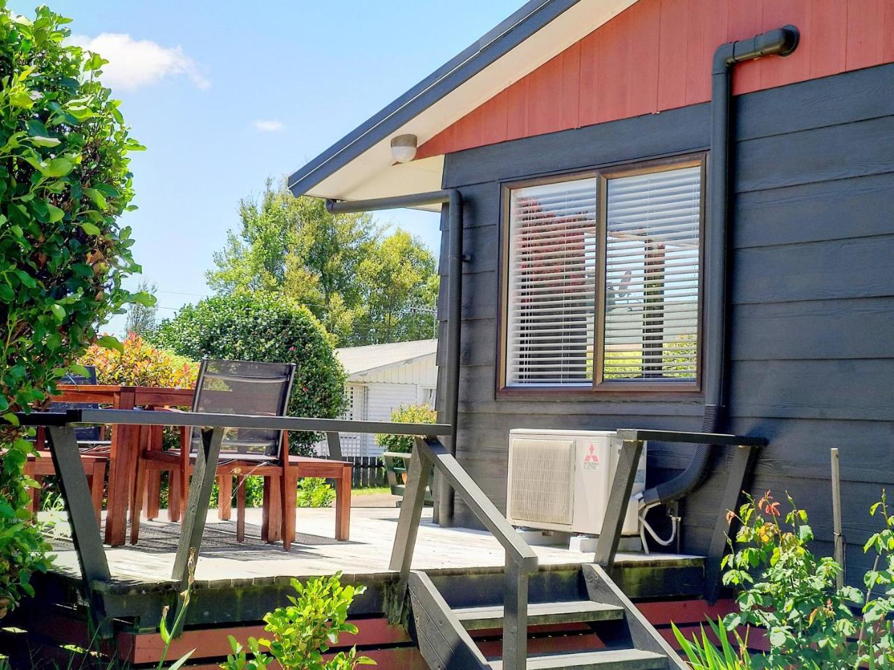 Bram'S Bach Villa Taupo Bagian luar foto