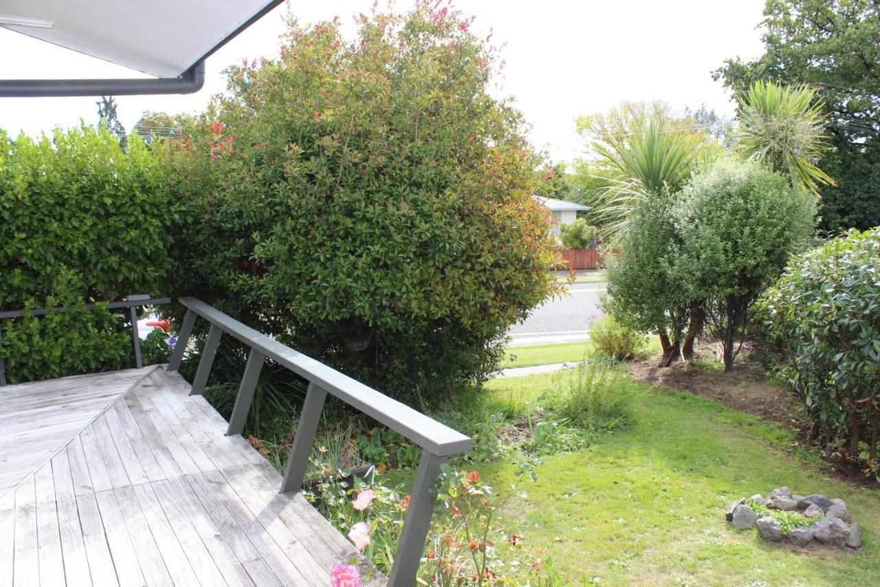 Bram'S Bach Villa Taupo Bagian luar foto